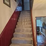 منزل ريفي Drummonds House *