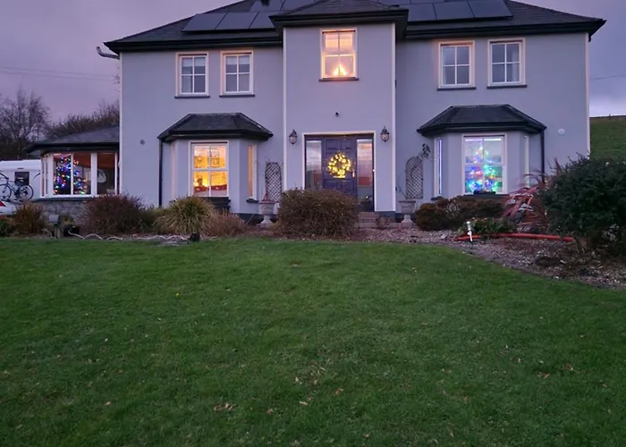 منزل ريفي Drummonds House *